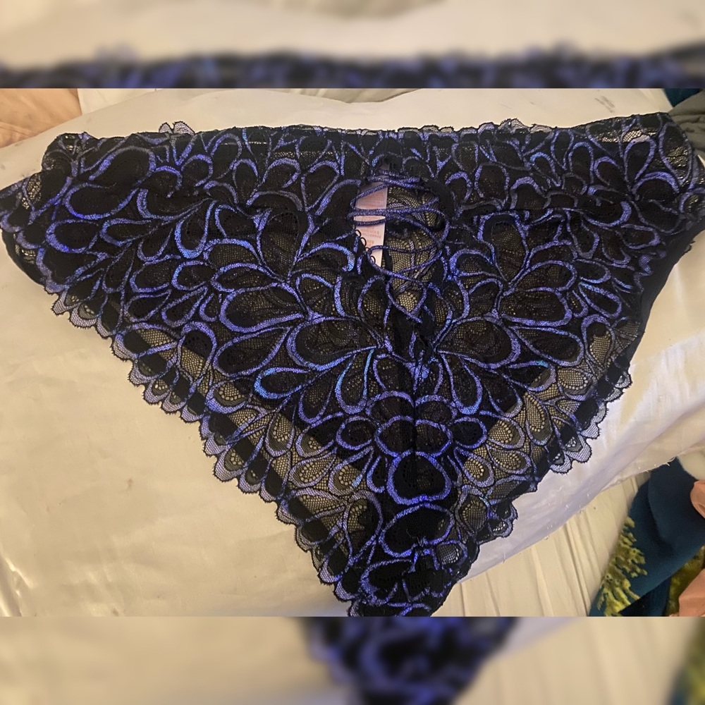 Savage x Fenty Iridescent Black Caviar Open Back Lace Up Panties  3x Like New - Picture 3 of 4